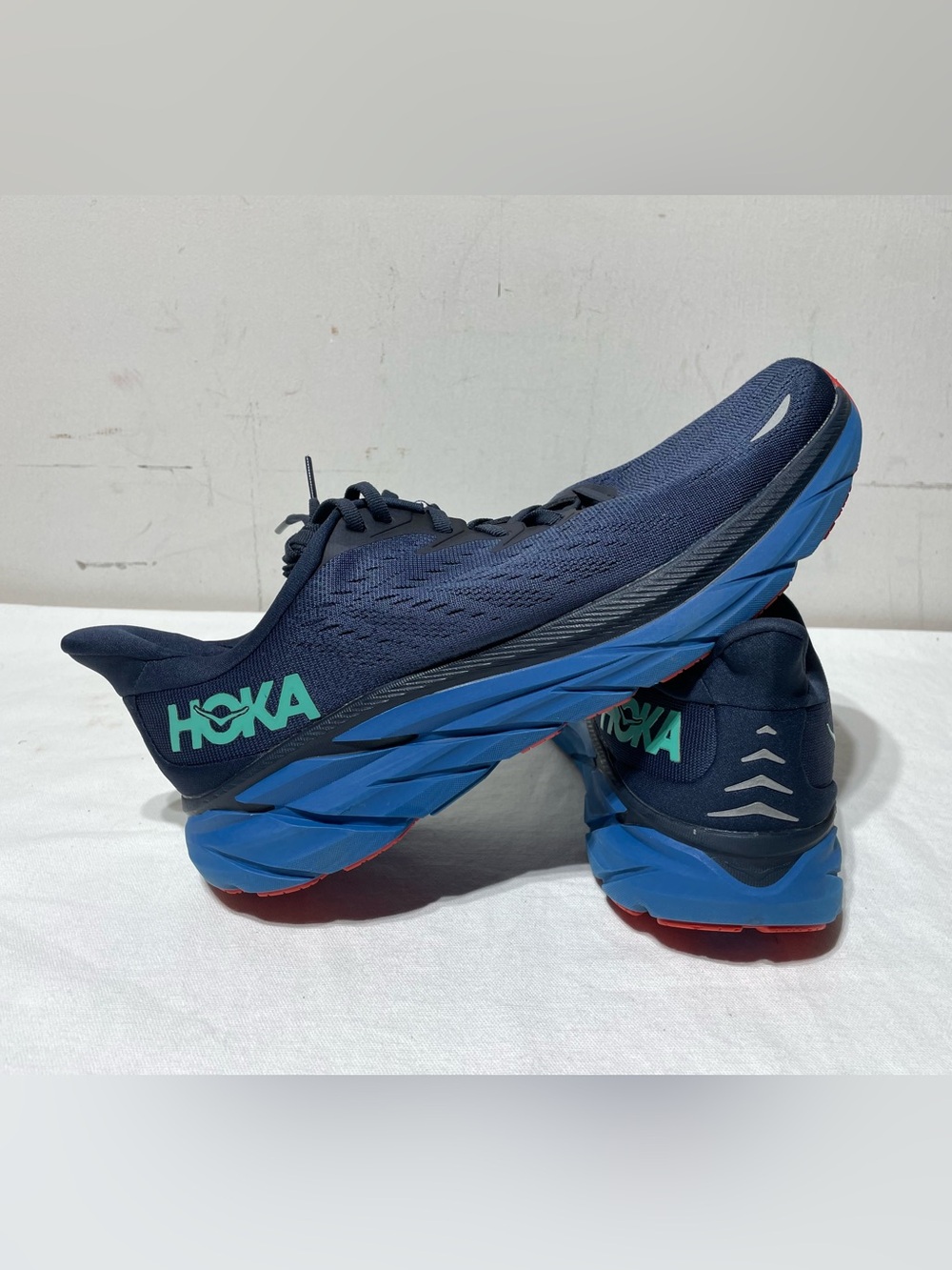 HOKA One One Clifton 8 Running Shoes Men’s 10.5 Outer Space Vallarta Blue